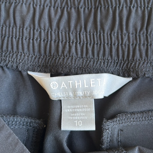 Athleta Chelsea‎ Utility Jogger Black Performance Travel Pants Women’s Medium - Picture 4 of 16